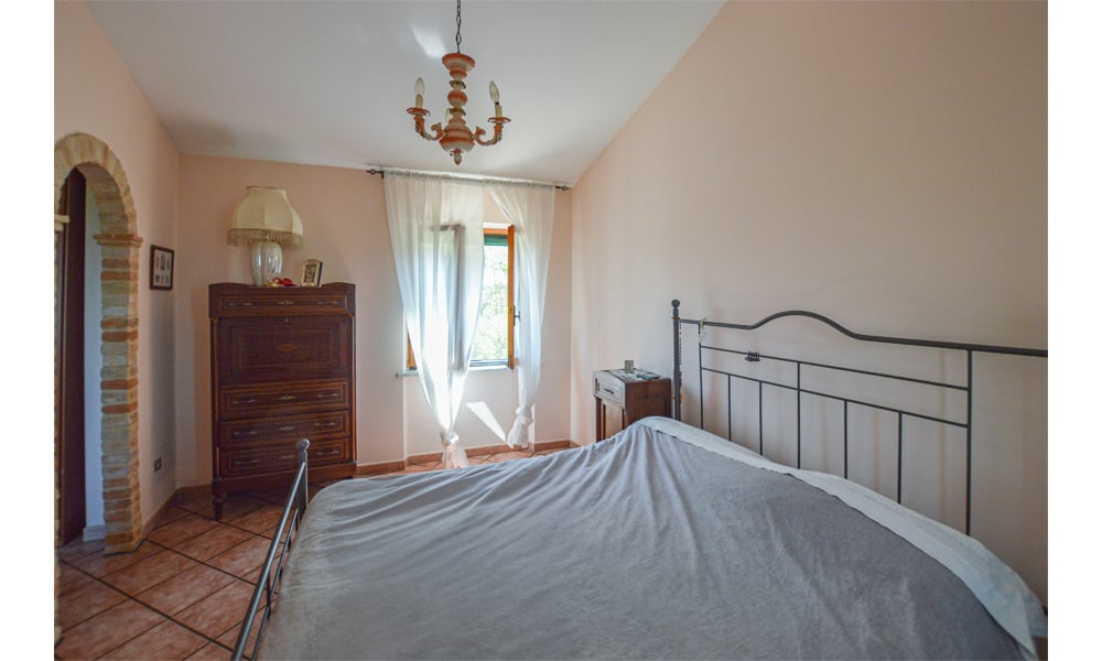 A Timeless Retreat in the Verdant Hills of Montelupone, Le Marche