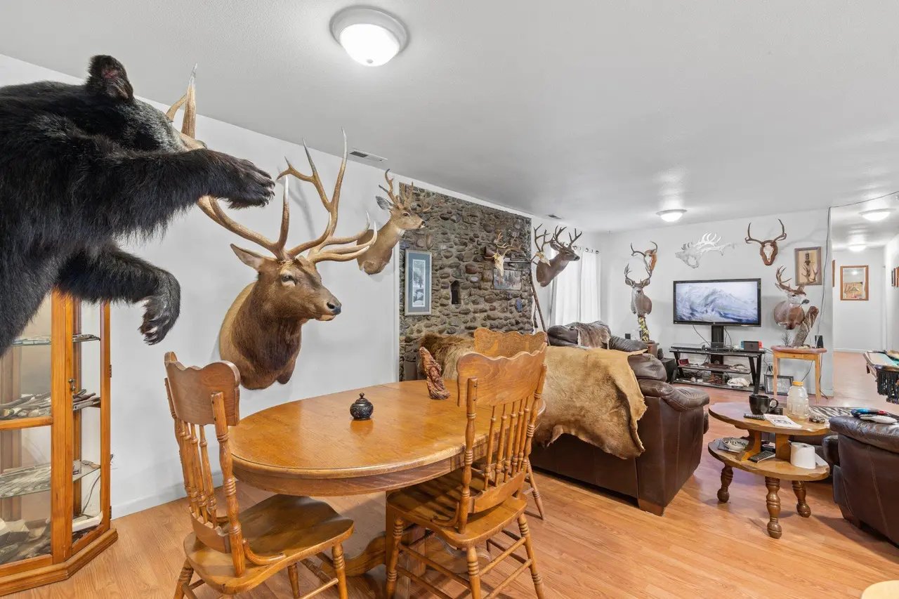 1125 Rogue River Hwy