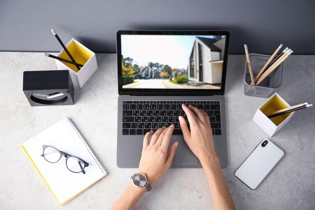 🏡 Why Buyers Decide Whether They Like Your Home Before They Ever Visit