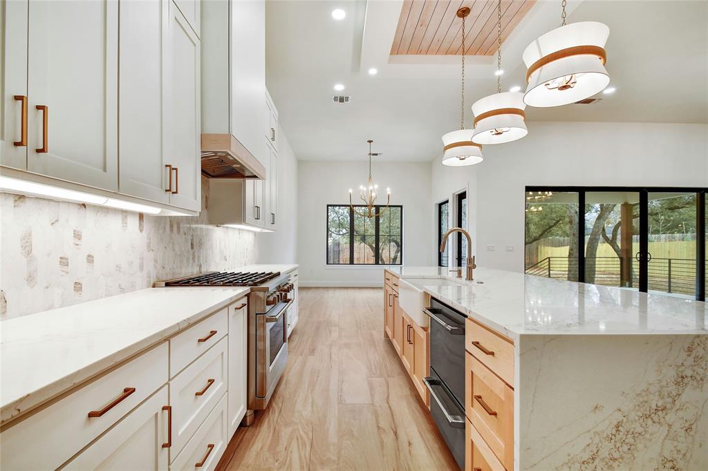 2141 Stone Meadow