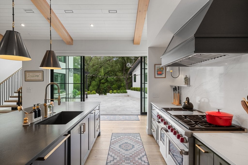 Legacy Home in the Hills