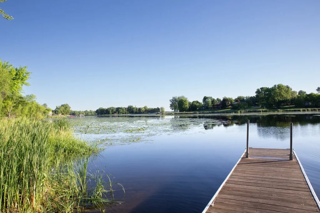 Living on North Center Lake: Homes, Cabins & Lifestyle