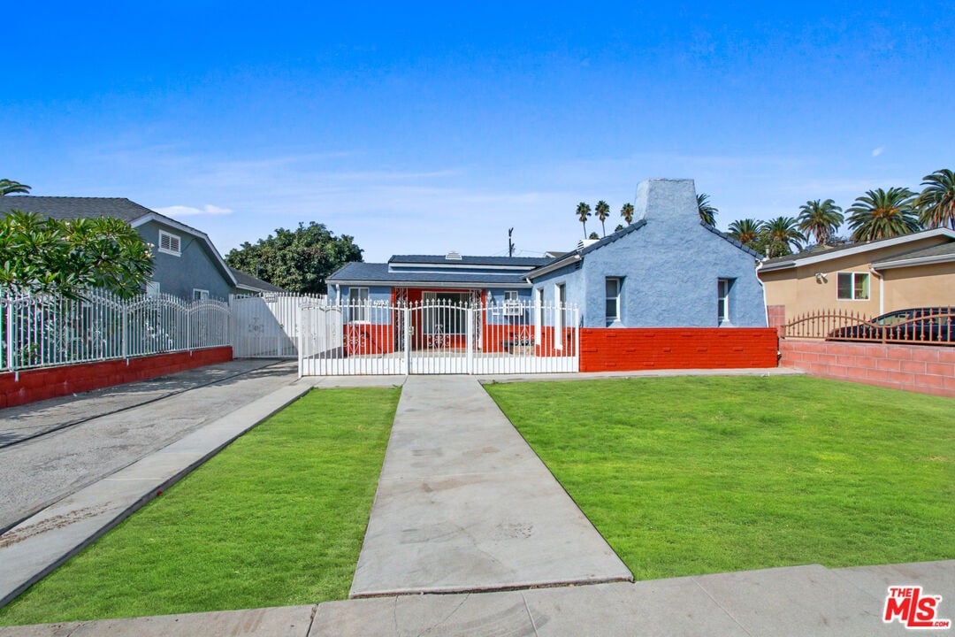 2123 S Cloverdale Ave