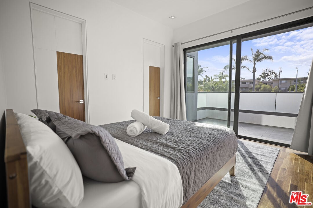 N Crescent Heights Blvd, 90046