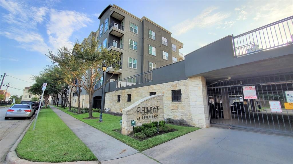 1010 Rosine St, #106