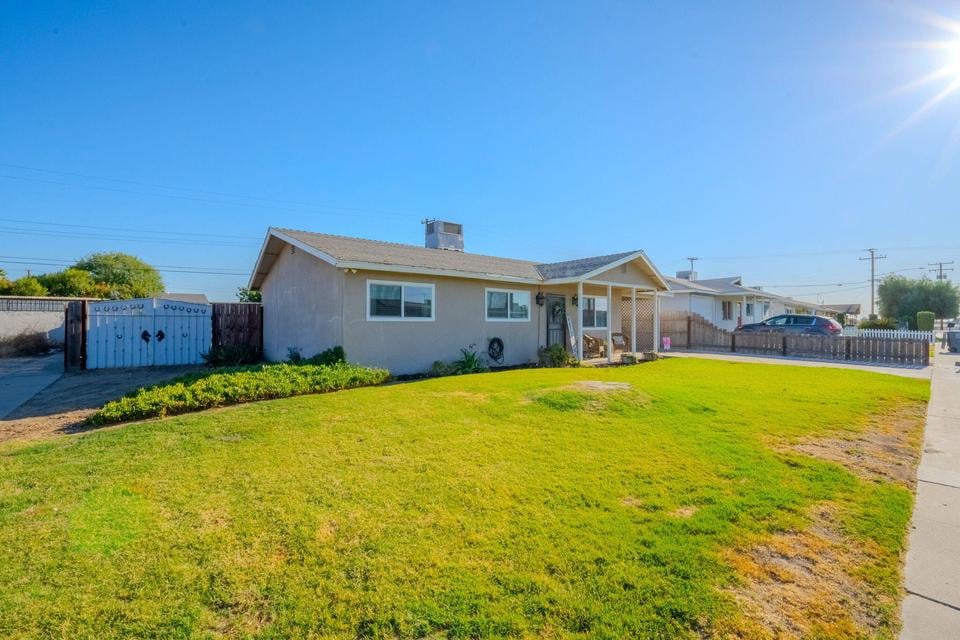 Move-In Ready Corner Lot with RV Parking in Hanford!