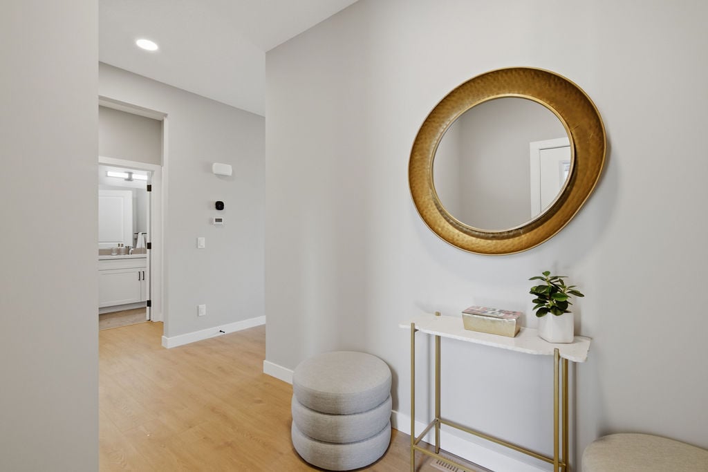 147 Belvedere Crescent SE