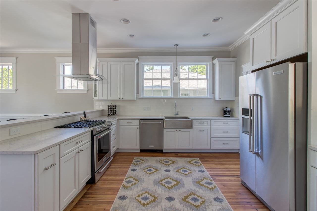 108 W Geer St
