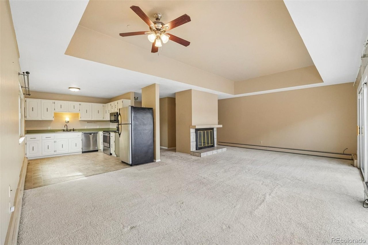 Lake Woodmoor Investor Special – Rare 1-Bed Lakeside Townhome with Huge Upside