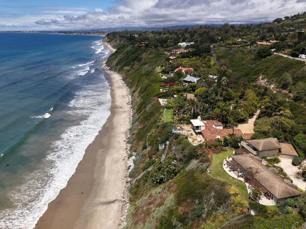 Pacific Palisades Real Estate: What Buyers Must Know About Coastal Bluff Erosion Before Closing