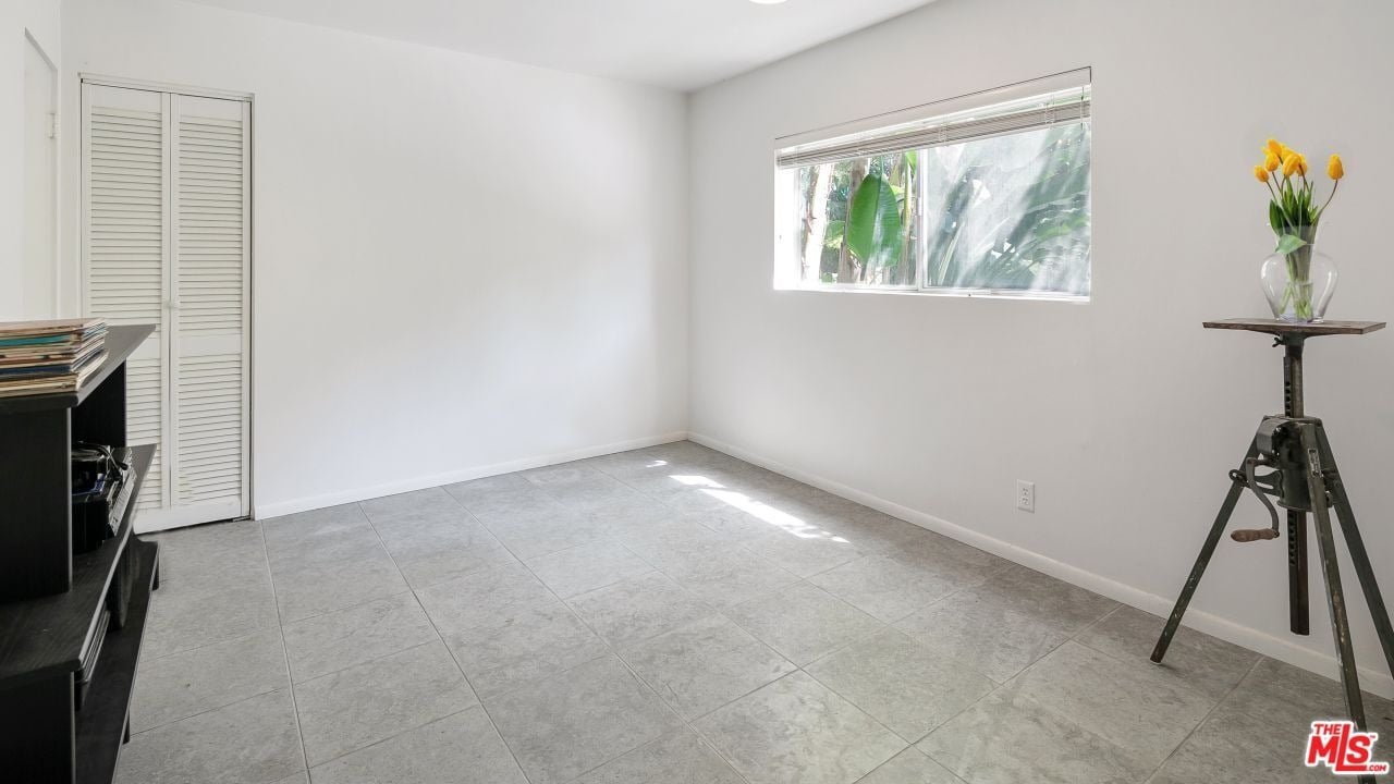 1501 Schuyler Rd