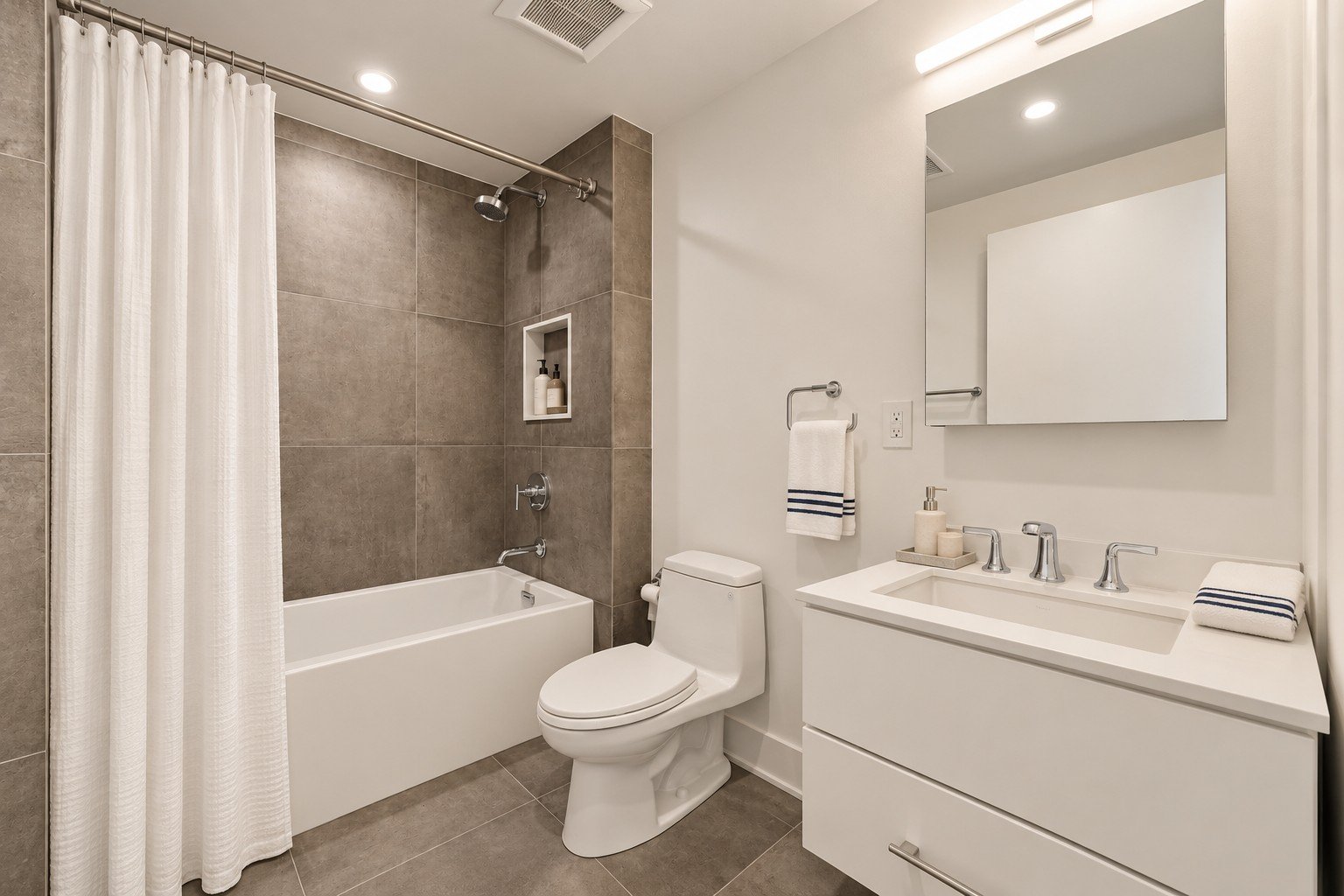 141 S Hancock St, Philadelphia, PA 19106