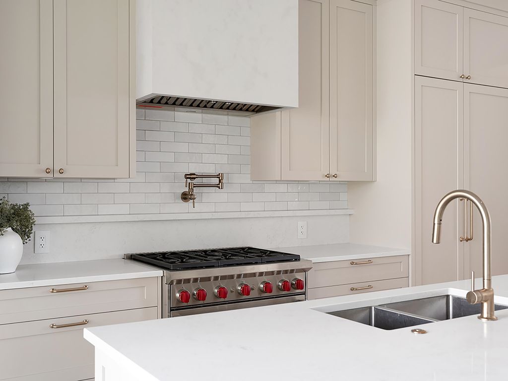 428 W 28th St