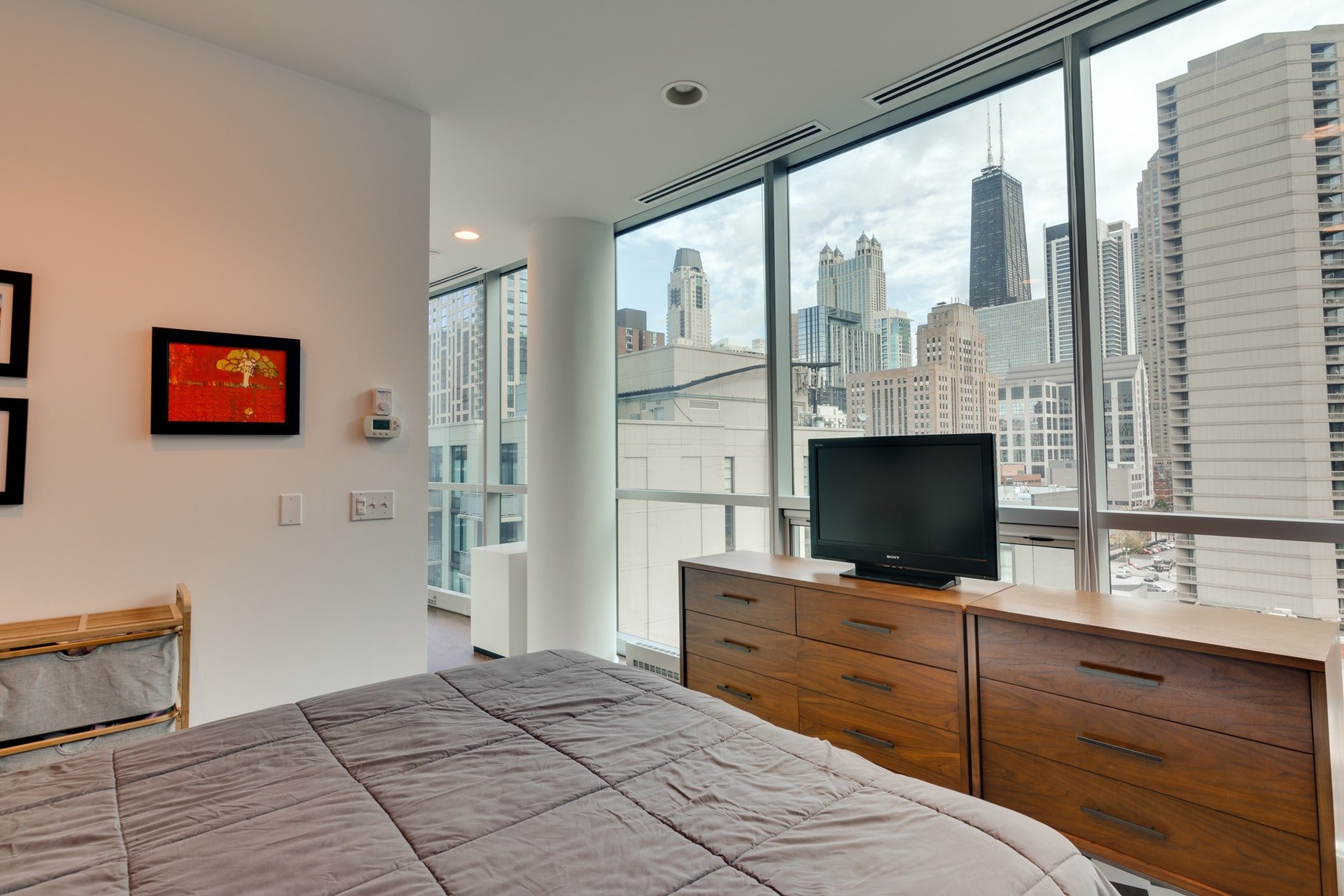  110 West Superior Street 1004