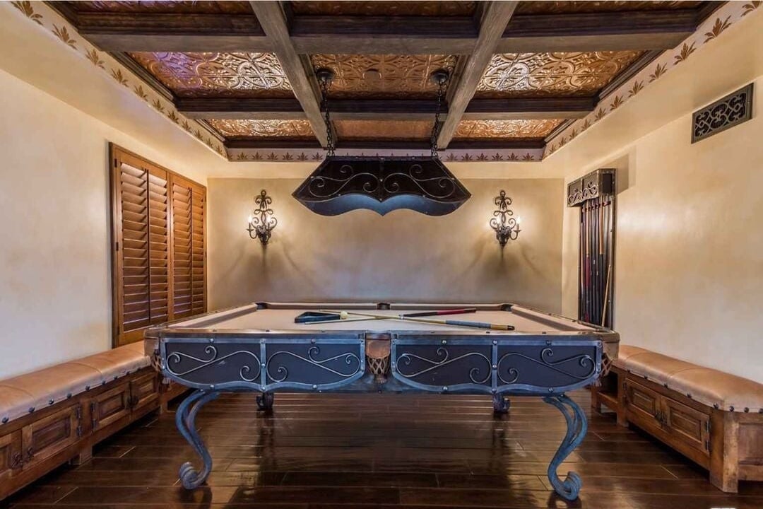 Celestia Crest, Venus Dr, 90046