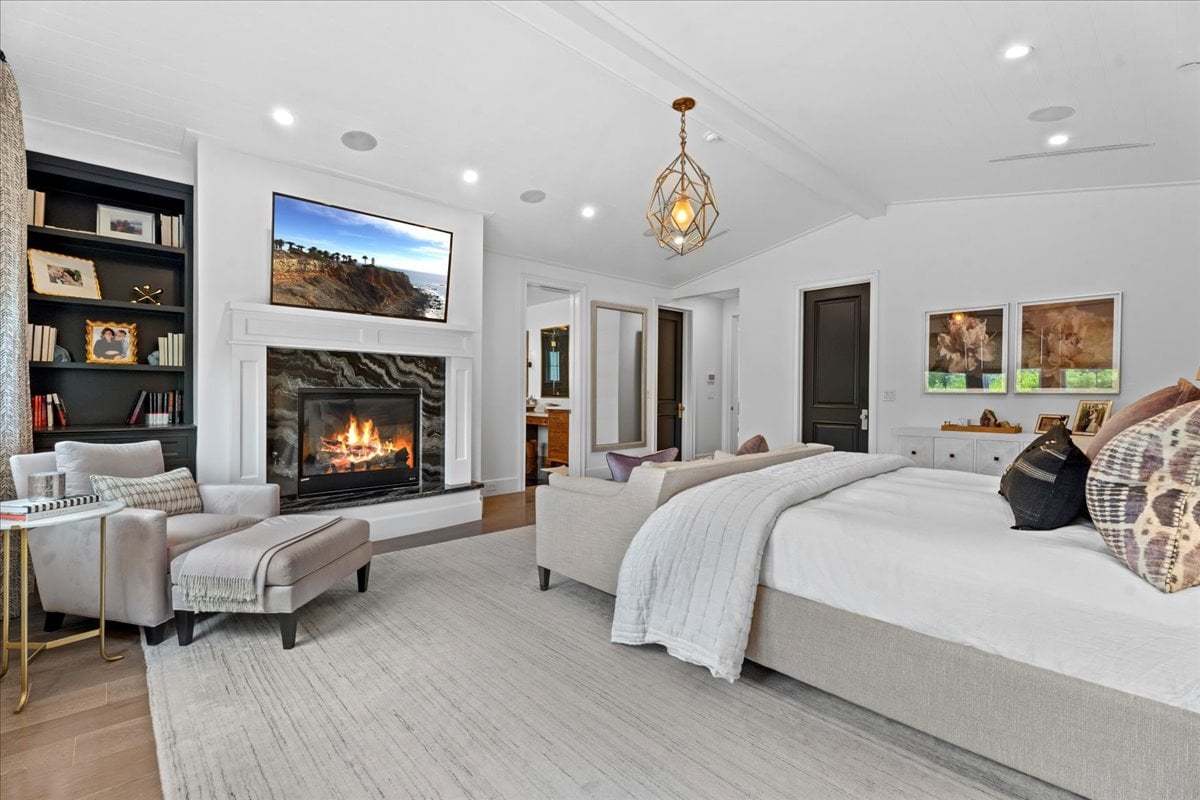 5 ★ 5 En Suite Luxe Stunner in Studio City