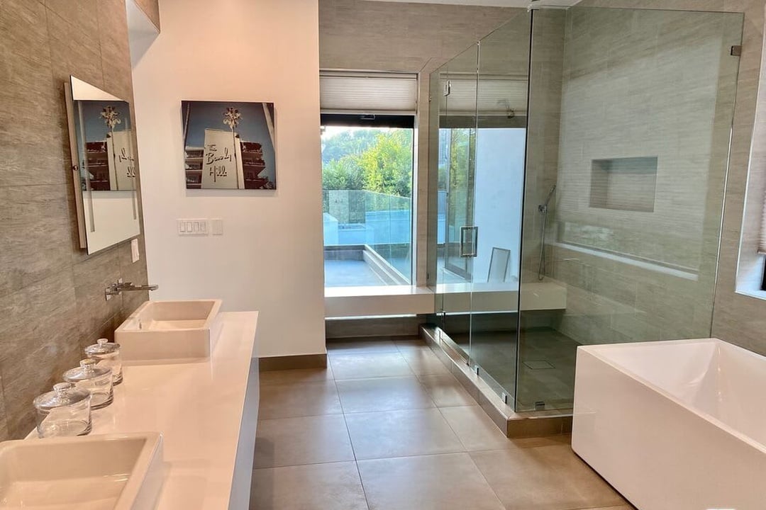 Garden Crescent, North Harper Avenue, 90048