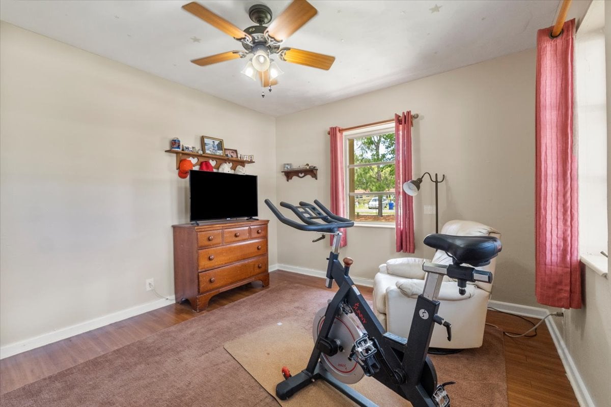 404 NE 11th Ave
