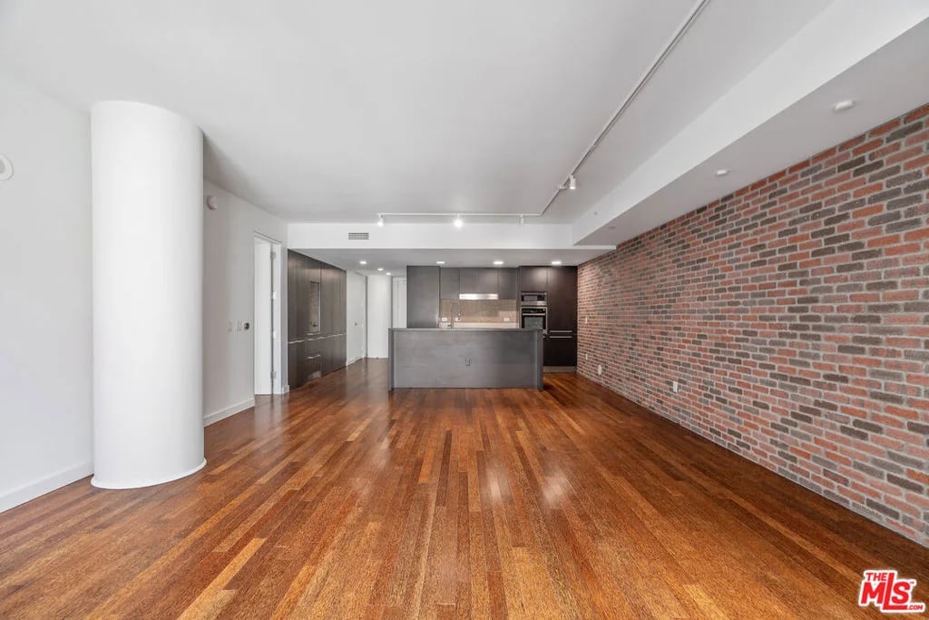 6250 Hollywood Blvd, #7D