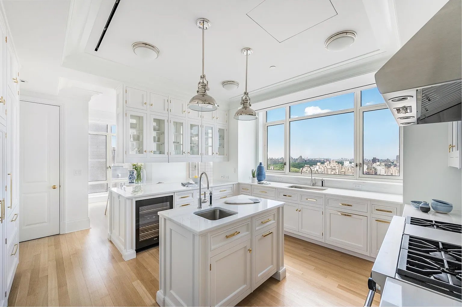 520 Park Ave #25