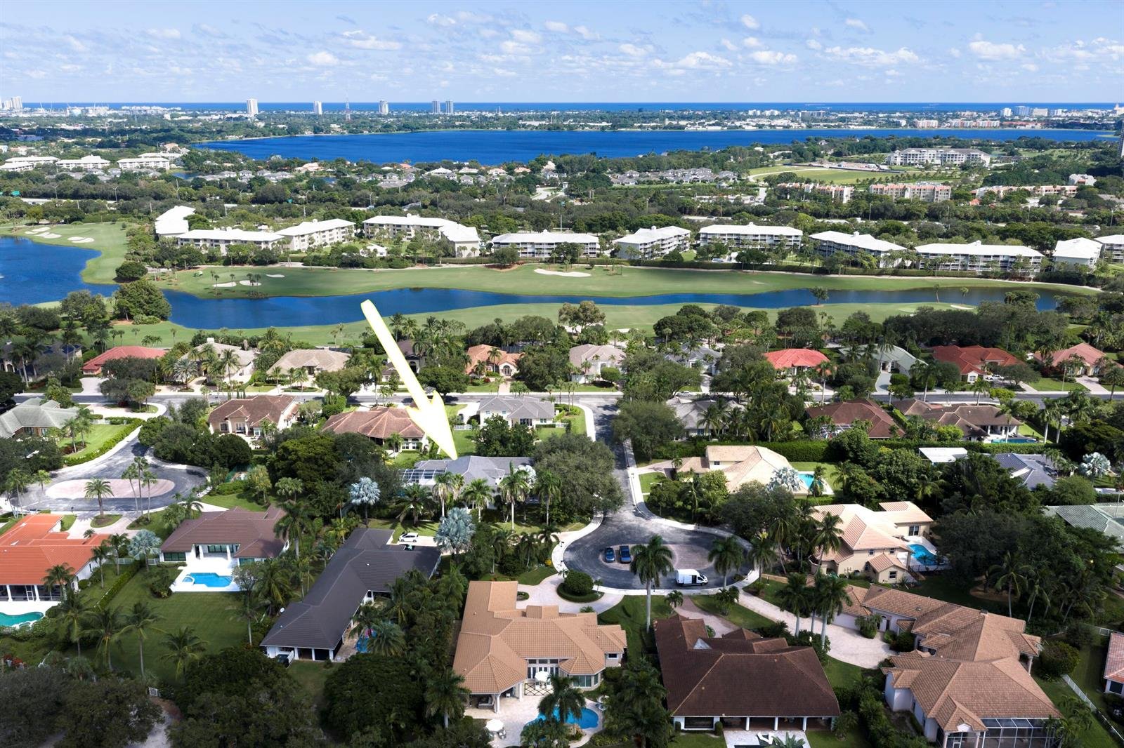 2557 Seminole Circle