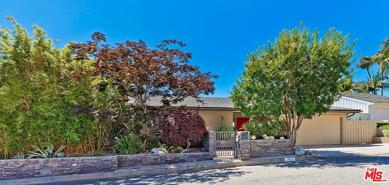 2205 Stradella Rd