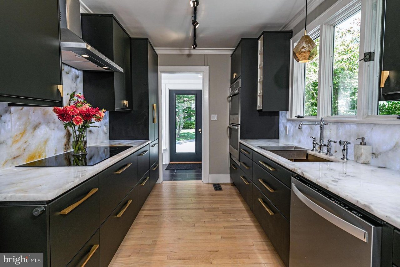 105 Bowne Station Rd