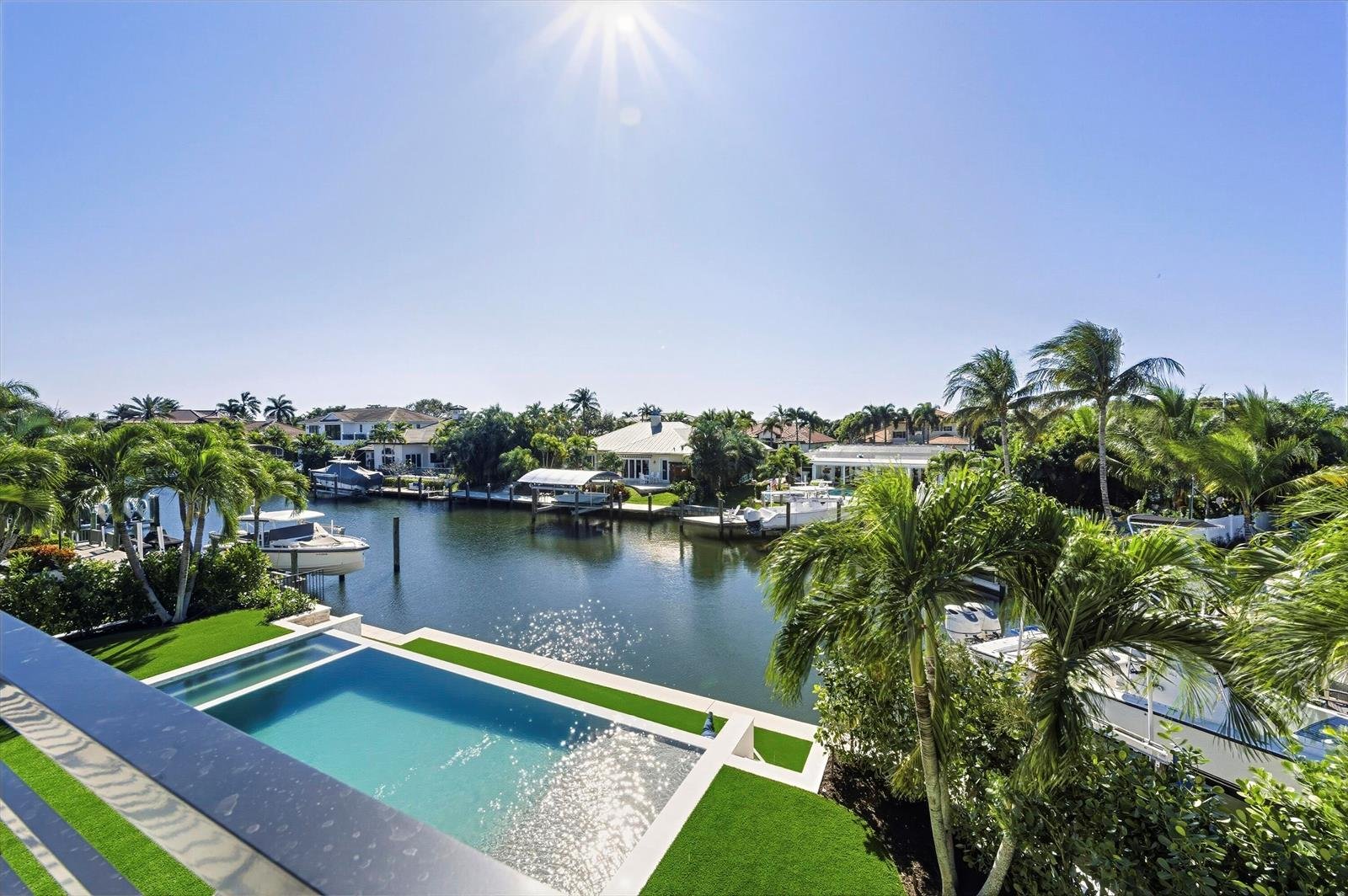 2442 Bay Circle