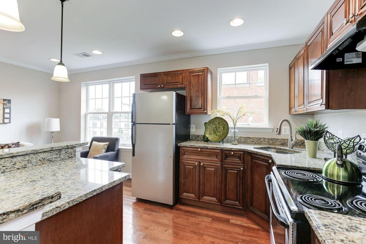 2BR in Marshall Heights