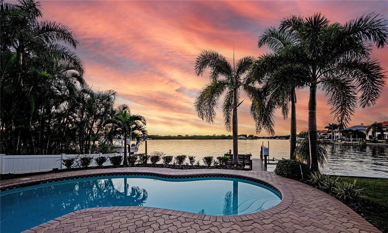 1140 Cordova Blvd NE