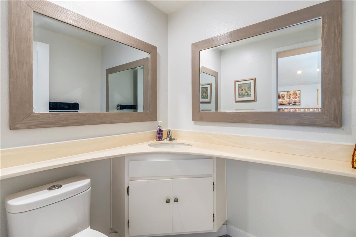 14102 Saarinen Court