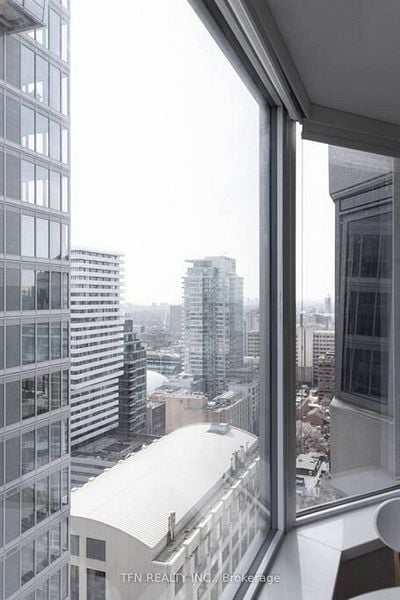 155 Yorkville Ave Unit: 2910