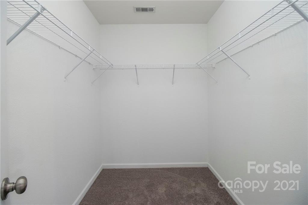 9636 Eagle Feathers Dr