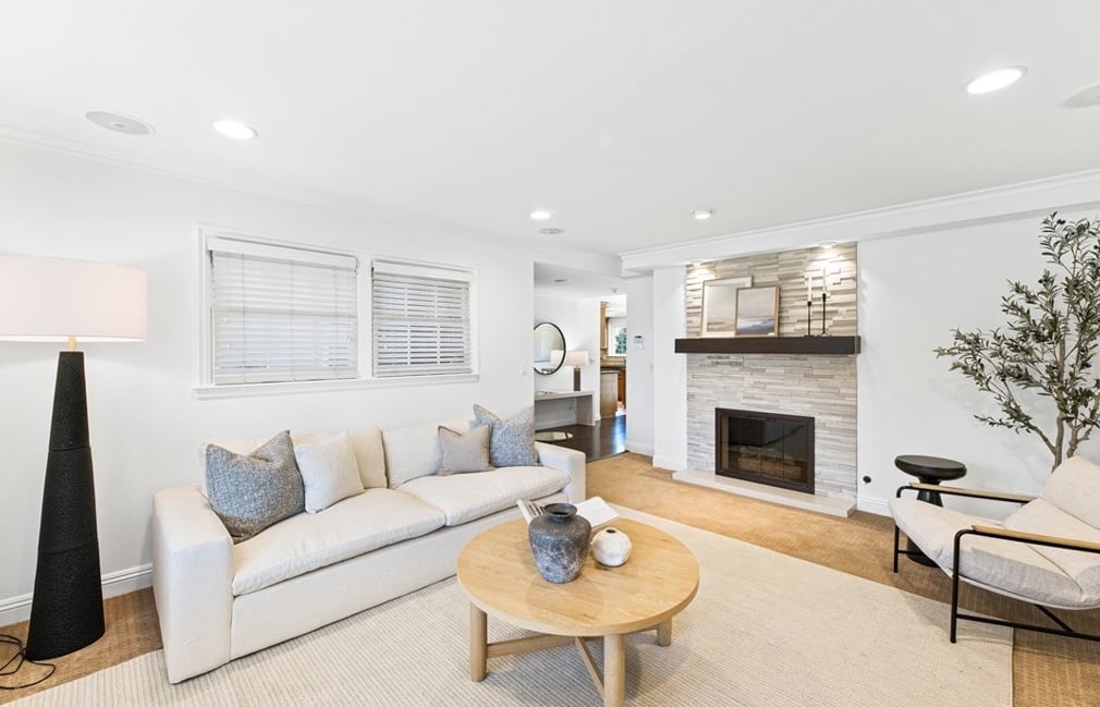 2038 North Capella Court