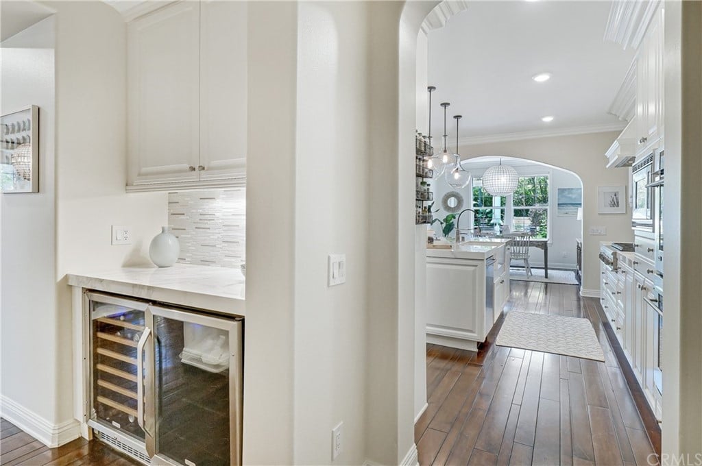 6 Galora Ln