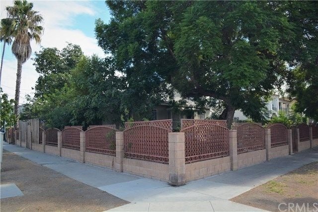 1600 S Holt Ave
