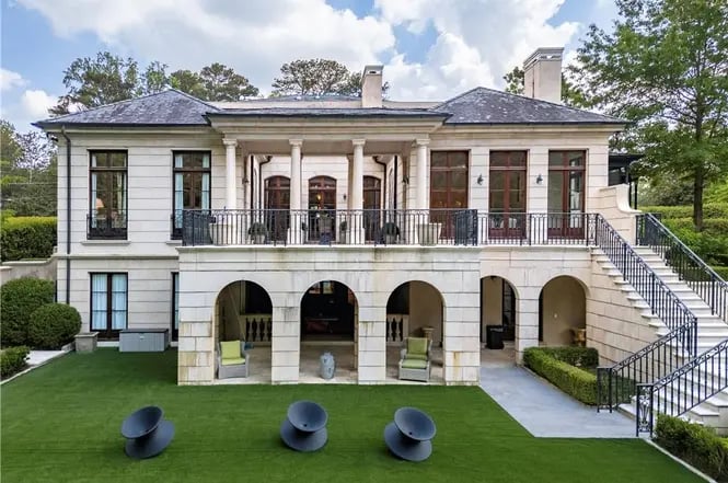 225 Paces Ferry Rd NW