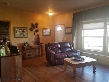 3523 Woodridge Trl