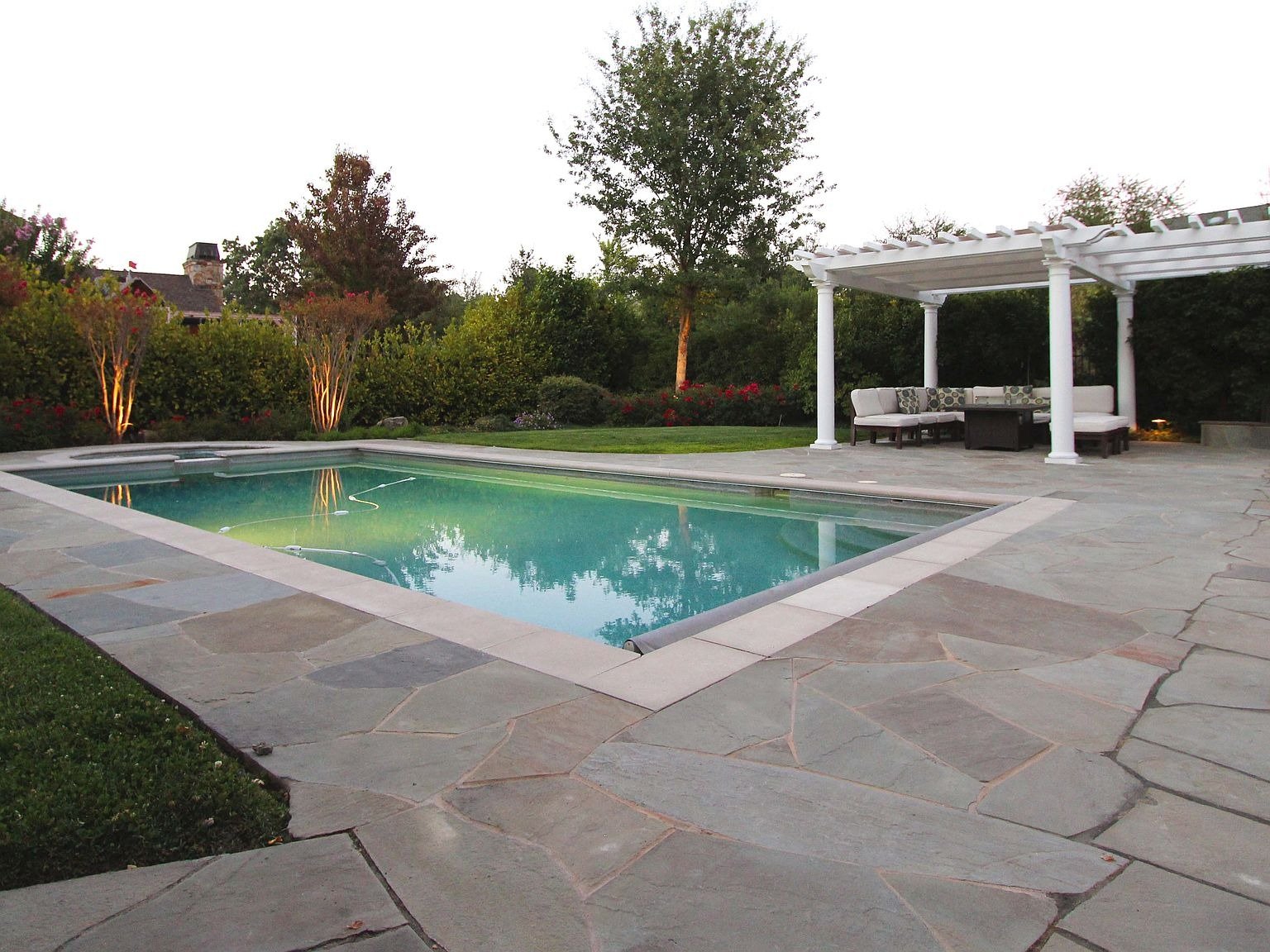 23 Sanford Ln
