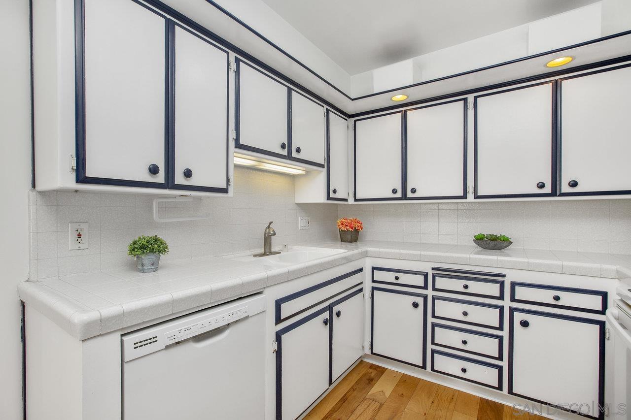 5015 Cape May Ave #104