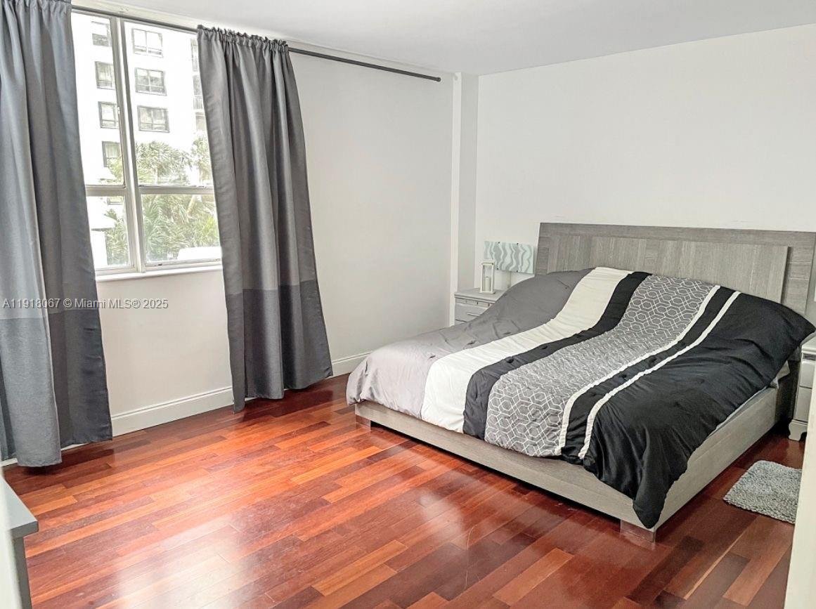 The Plaza Of Bal Harbour, Unit 315