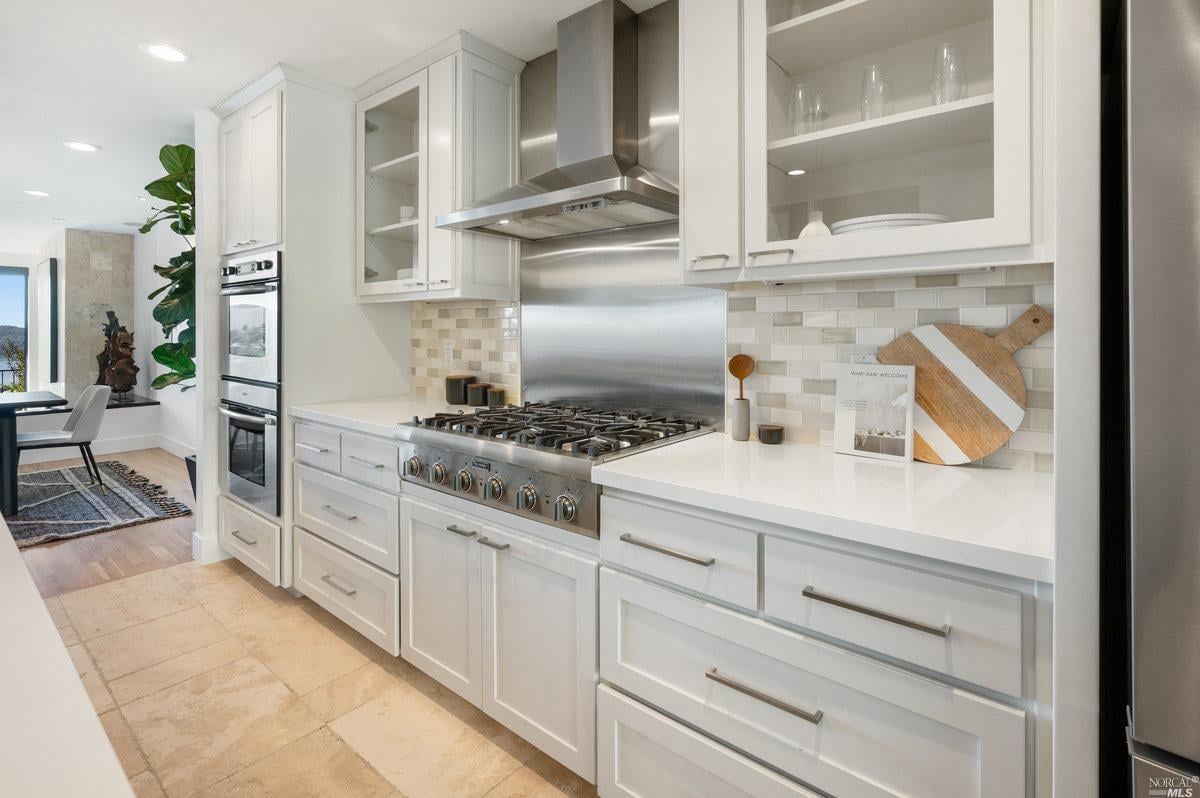 98 Red Hill Cir