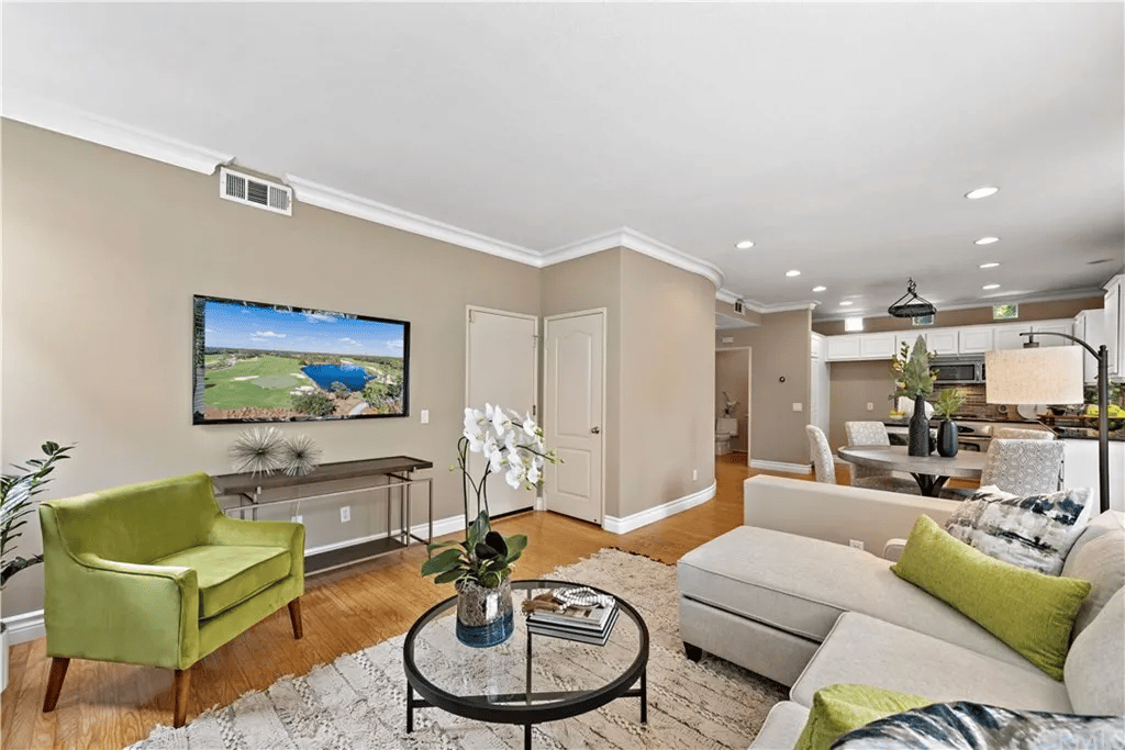 123 Colony Way