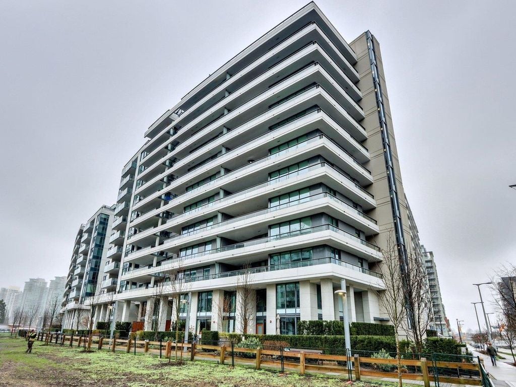 1688 Pullman Porter St, #905