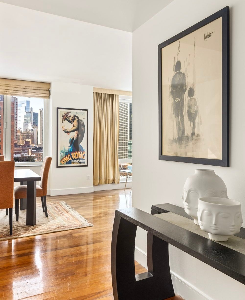 The Veneto Sutton Place, 1601