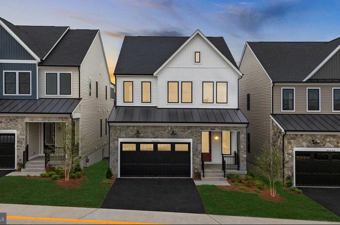 44494 Coalport Sq