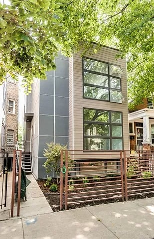 1929 N Mozart St