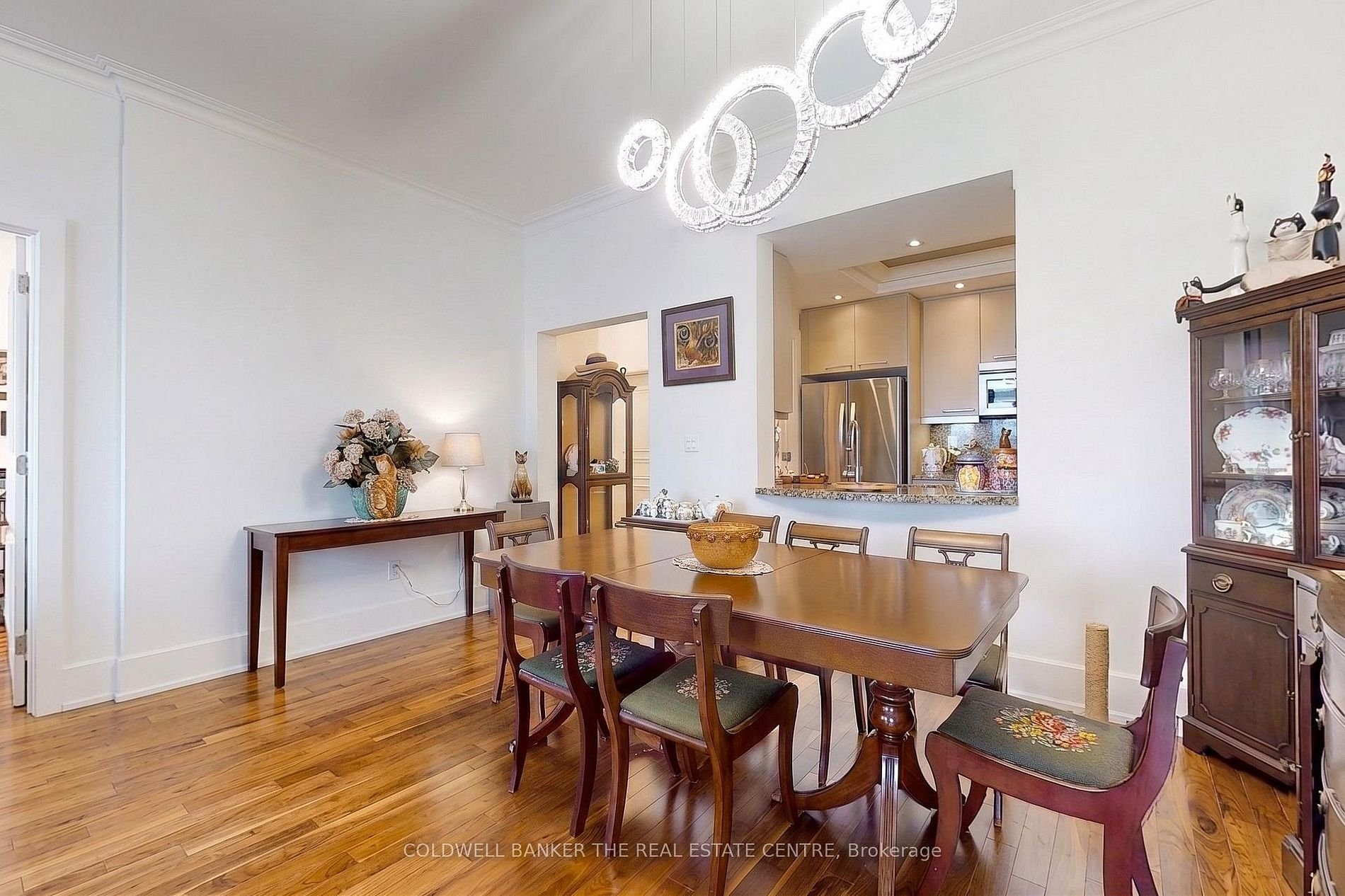 LUXURY LIVING IN NORTH YORK