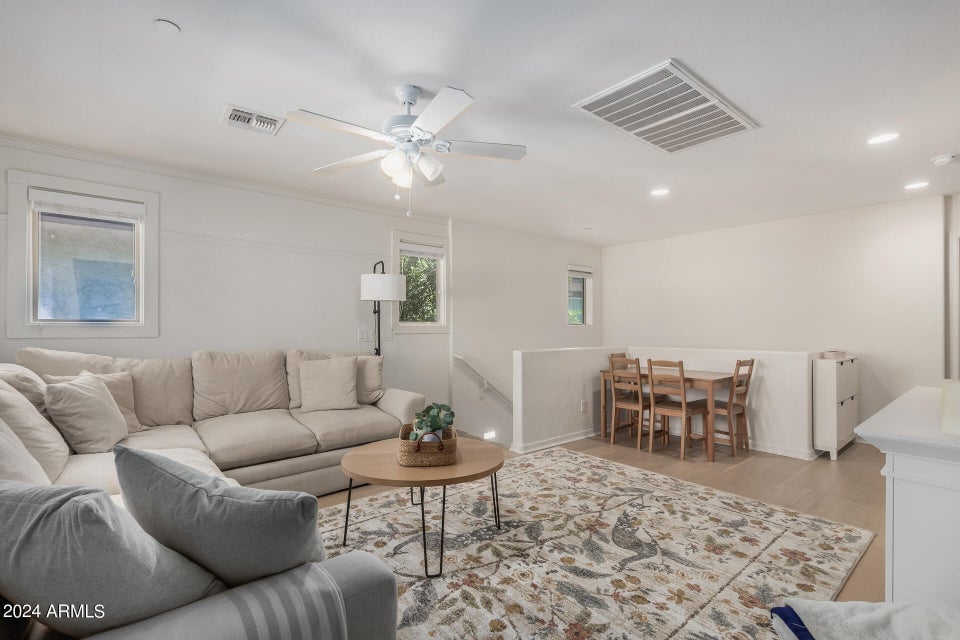 4648 E Tierra Buena Ln