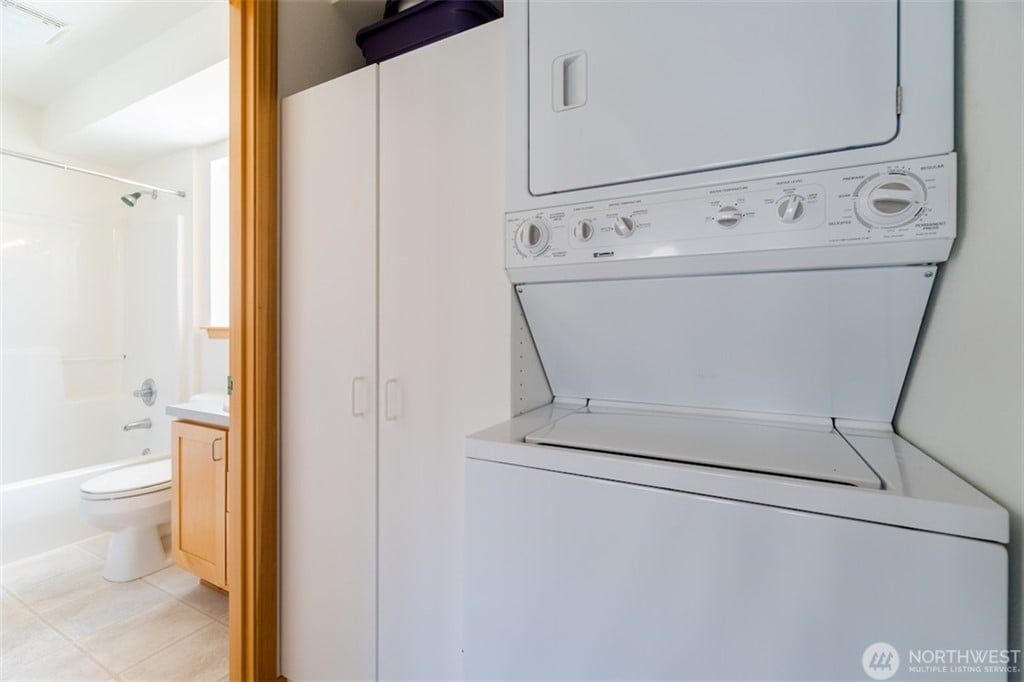 380 W Beach Drive